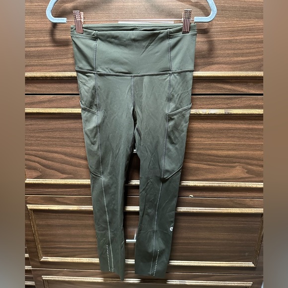 Lululemon Fast and Free High-Rise Crop 23" Size 4 - Picture 1 of 8